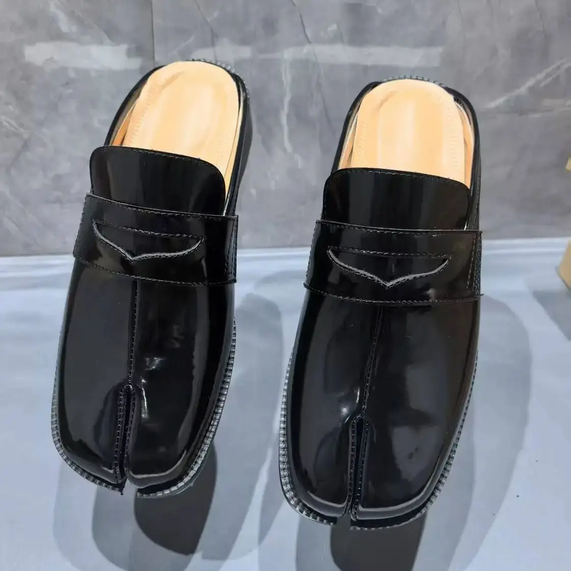 Split Toe Tabi Men's Slippers  - Men'S Shoes Slip On recension och pris